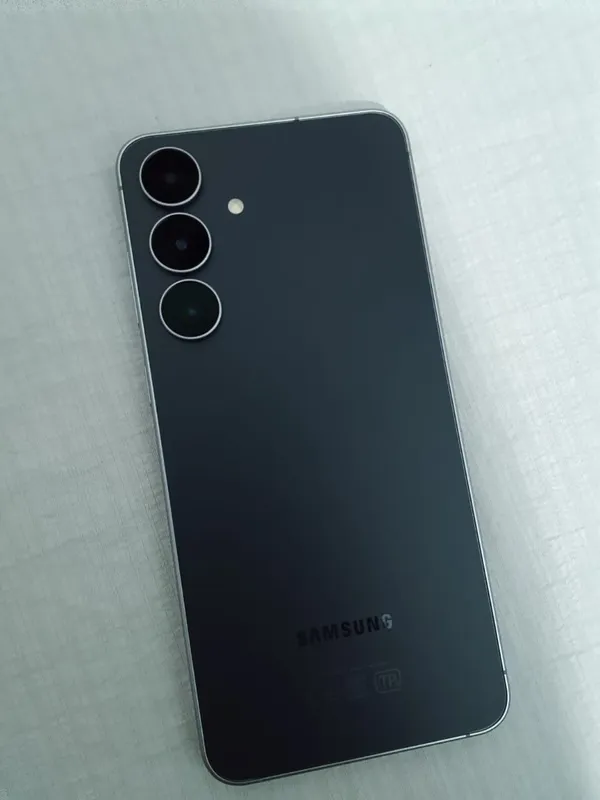 Samsung Galaxy S25 FE