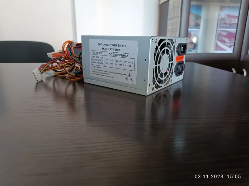 Продам блок питания для компьютера, 2 штуки. Состояние отличное. 4 Продам блок питания для компьютера, 2 штуки. Состояние отличное. 4