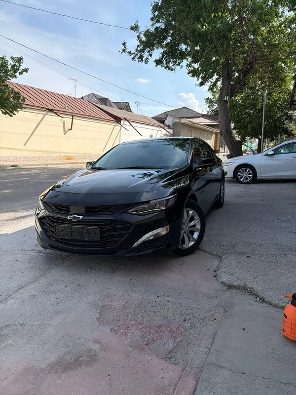 Malibu 2 XL qora kraska tozza yili 2023 xolati chotki turbti