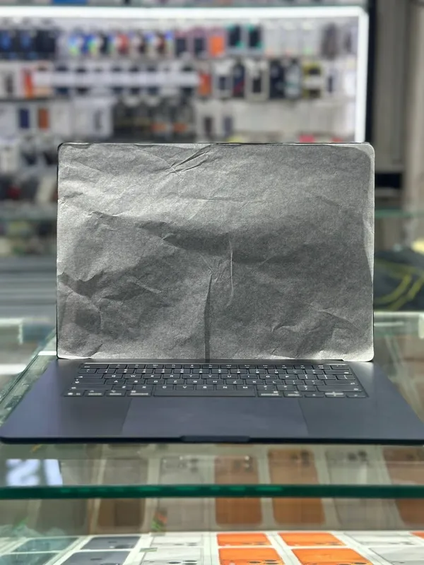 Mackbook air m5 15inch 16/512 4 Mackbook air m5 15inch 16/512 4