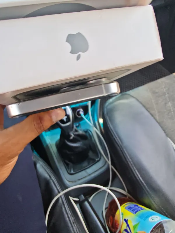 Iphone 15 Pro Max, кор. док 3
