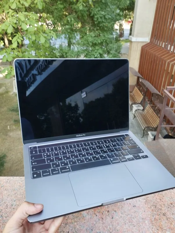 Macbook Pro M2 13 Inches 2022