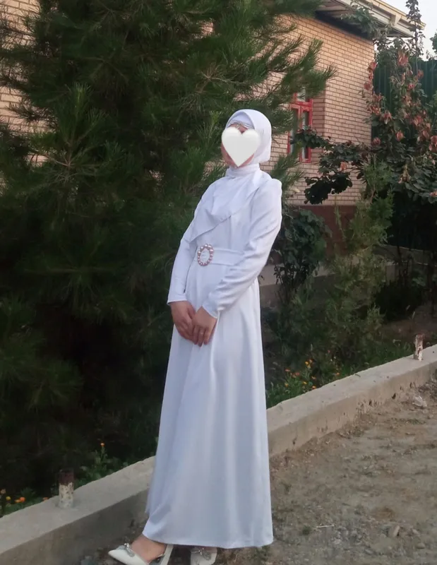 abaya bilan kiysangiz boladi 40/42 razmer 160cm