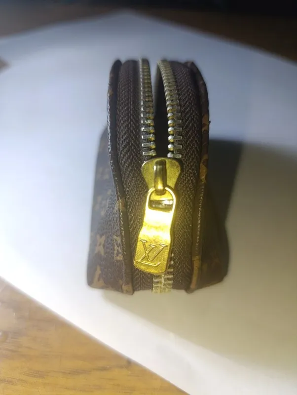 Кошелёк Louis Vuitton + Бонусом старые монеты - возможно с браком !