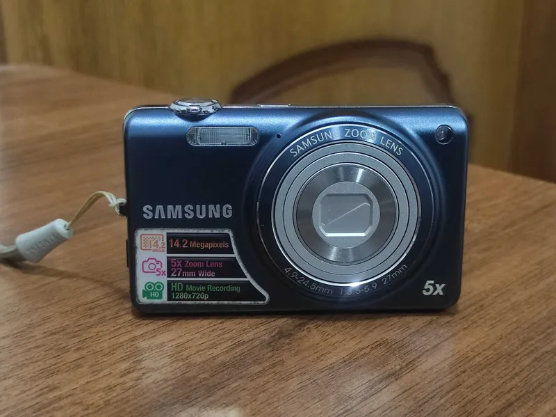 Цифровой фотоаппарат Samsung ES-75. Fotoapparat Samsung 14.2 Mp