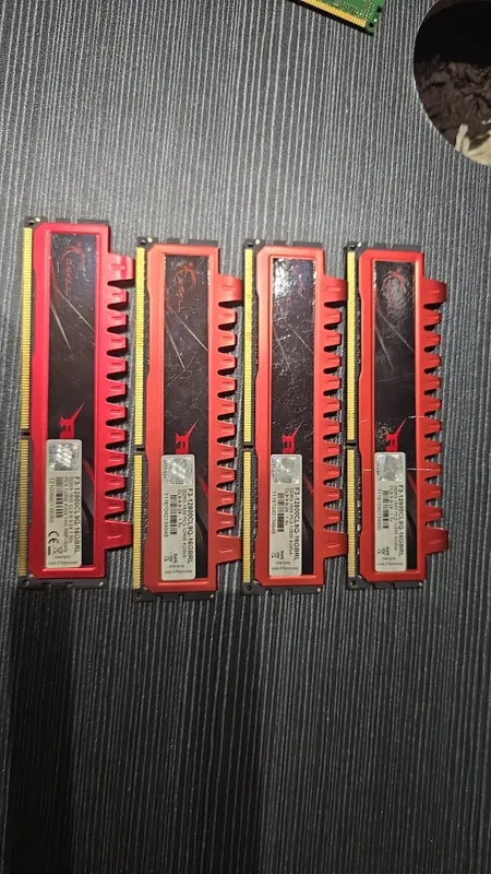 Игровой комплект G.Skill Ripjaws DDR3 16GB (4x4GB) 1600MHz CL9 Игровой комплект G.Skill Ripjaws DDR3 16GB (4x4GB) 1600MHz CL9
