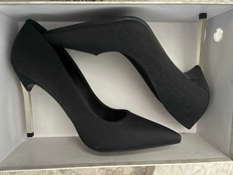 Туфли-лодочки Jimmy Choo, размер 37 - НОВЫЕ в коробке