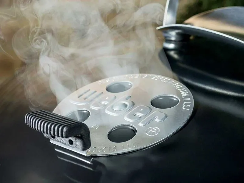Угольный гриль Weber Master-Touch GBS E-5750 57 см с чехлом 4 Угольный гриль Weber Master-Touch GBS E-5750 57 см с чехлом 4