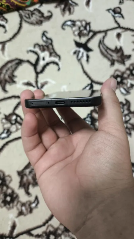 Xiaomi 15 xotira 12/256