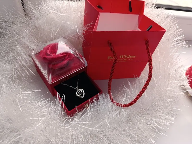 Подарок на 8 марта кулон на 100 языках любви для ваших любимых — фото 3
