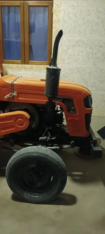 Traktor Chimgan 260 5