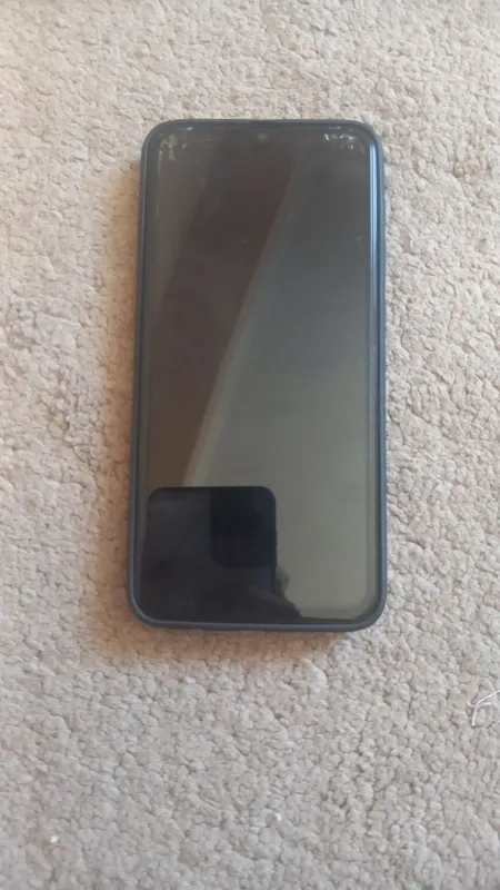 Продаётся Samsung A30s 1
