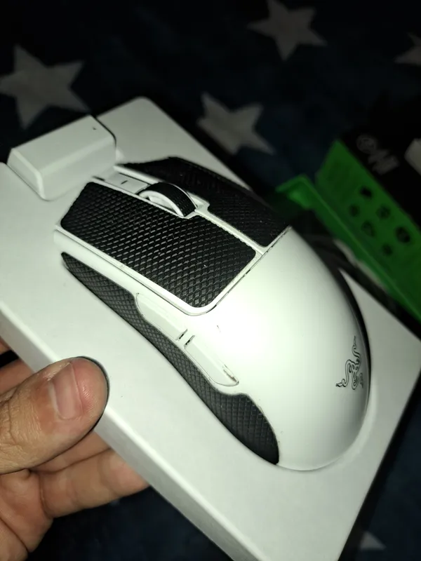 Razer Viper V3 Pro White (8000Hz) топовая игровая — фото 1