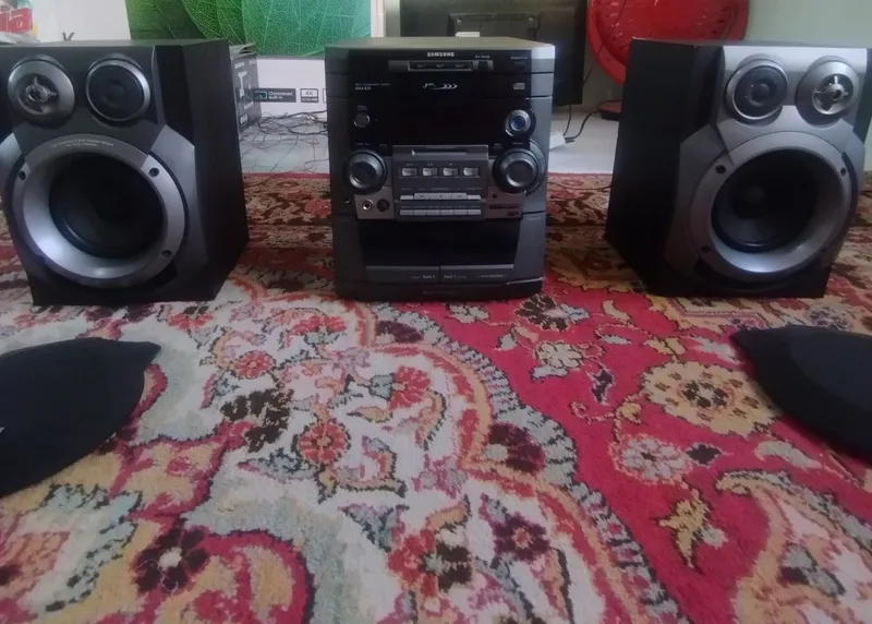 Sentr sotiladi samsung 1 Sentr sotiladi samsung 1