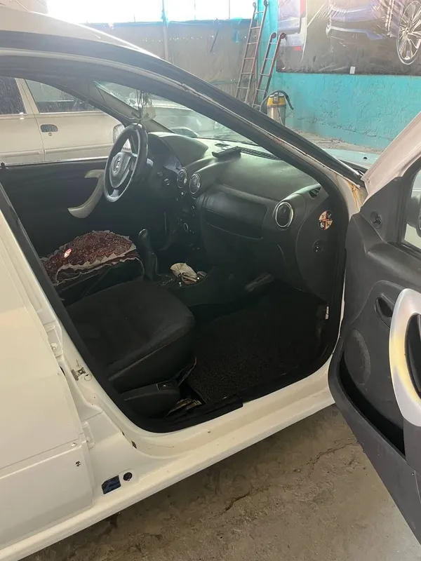 Lada largus reno matur 1 Lada largus reno matur 1