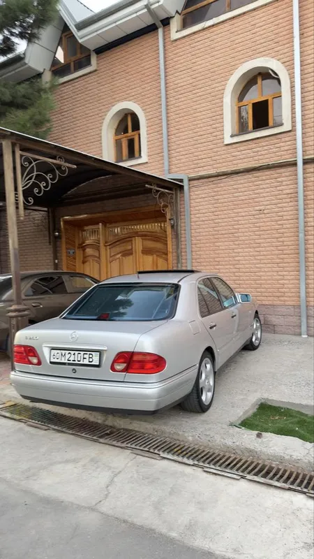 Mercedes benz w210 E280 7