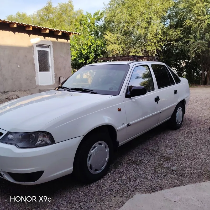 Nexia 2 1 qoʻl haydalgan