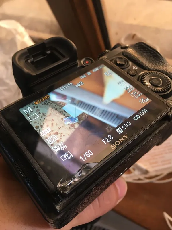 Sony a7 iii 3 srochni sotiladi 2