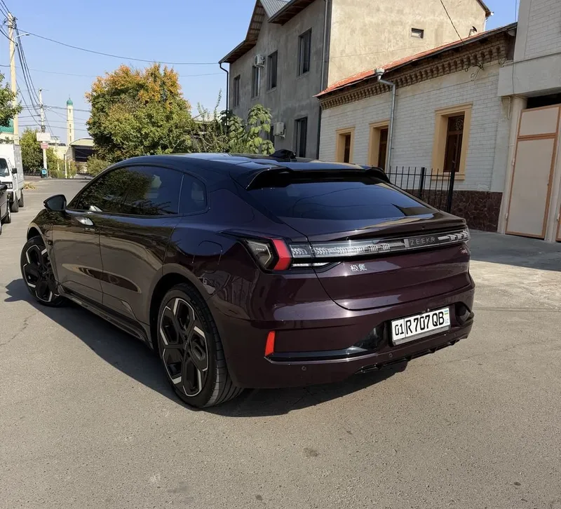 ZEEKR 001 sport 2 ZEEKR 001 sport 2