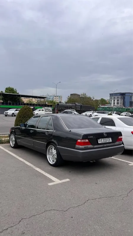 Mercedes benz 320s 3