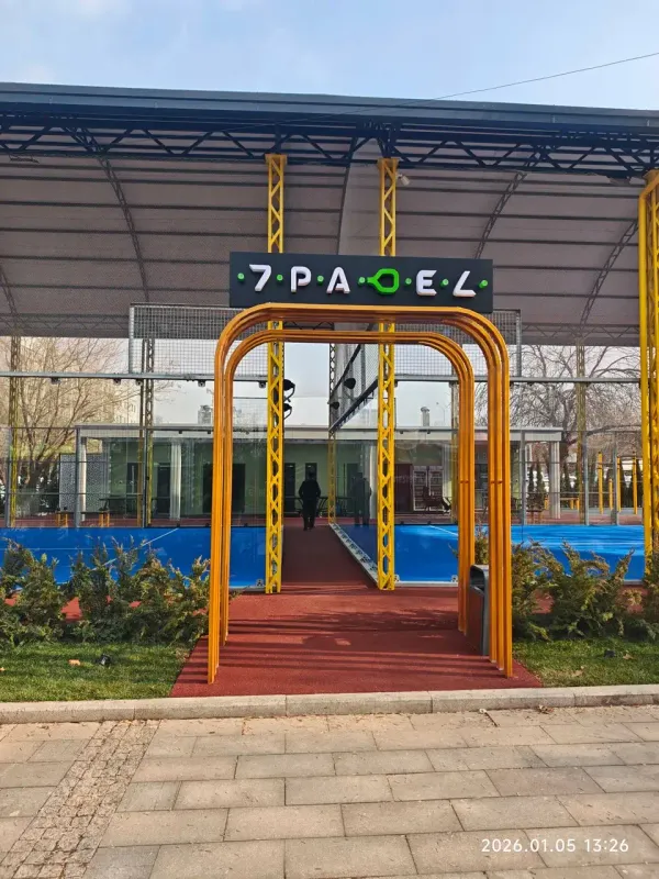 Toshkentda padel kort | 325 000 so‘m/soatdan 2