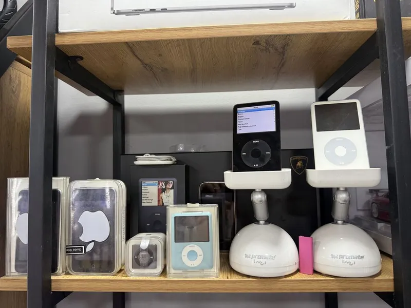 ipod коллекция сотилади