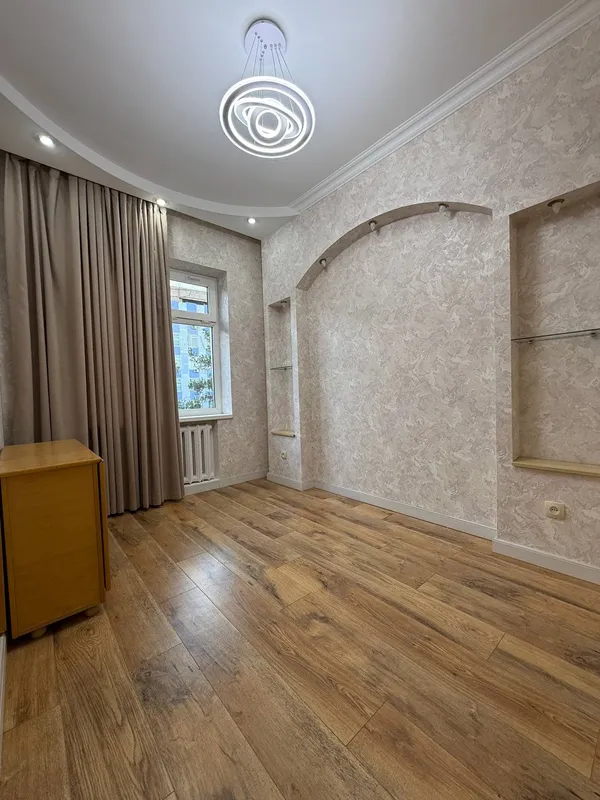 Продаётся 3-комнатная квартира (77-серия), 70 м², 3/4, Мирзо-Улугбекский район 6