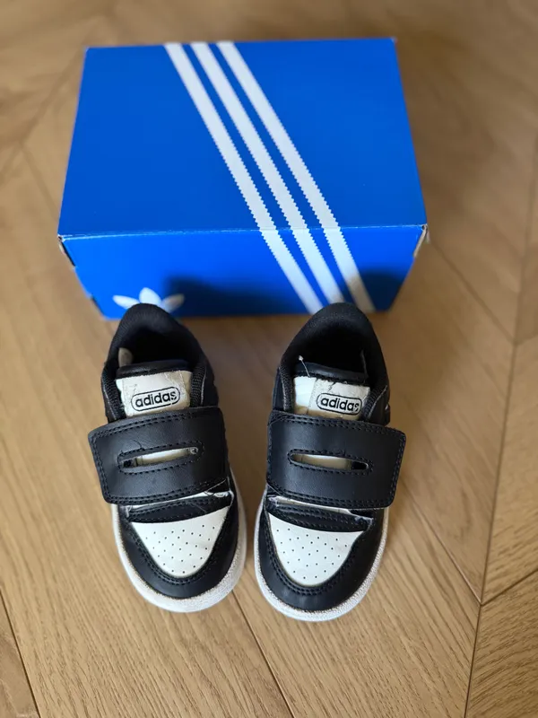 Кроссовки adidas оригинал 3 Кроссовки adidas оригинал 3