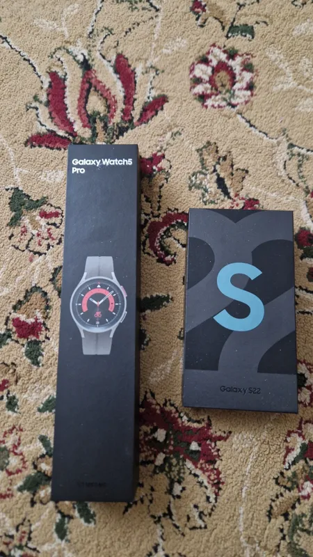 Продаётся Samsung S22 256g + Galaxy Watch 5pro Продаётся Samsung S22 256g + Galaxy Watch 5pro