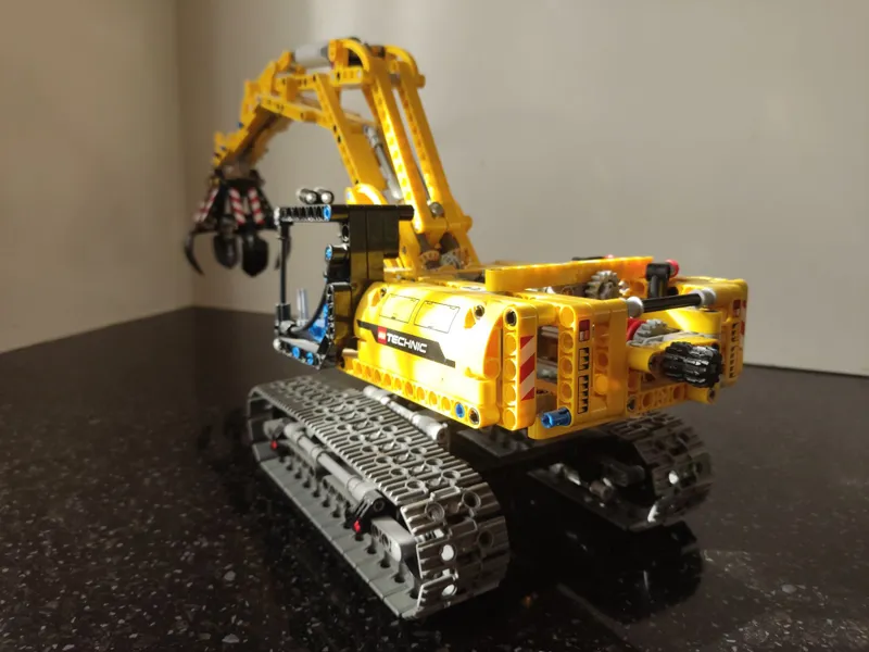 Набор LEGO Technic 42006. Экскаватор. — фото 3