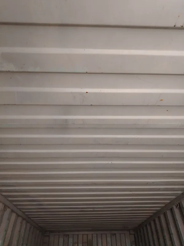 Konteyner 6 m, balandligi 2.60, 670.700. 3