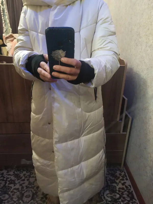 Куртка сотилади