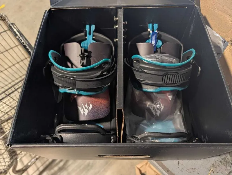 Продам сноубордические крепления Jones Mercury FASE