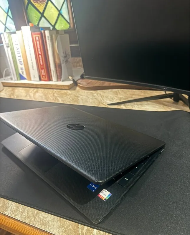 Hp komputer 8GB ram 256 GB xotira 128 GB graphic uchun 3