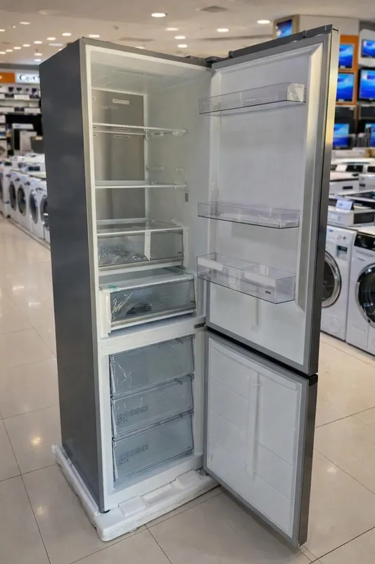 Холодильник Midea 1