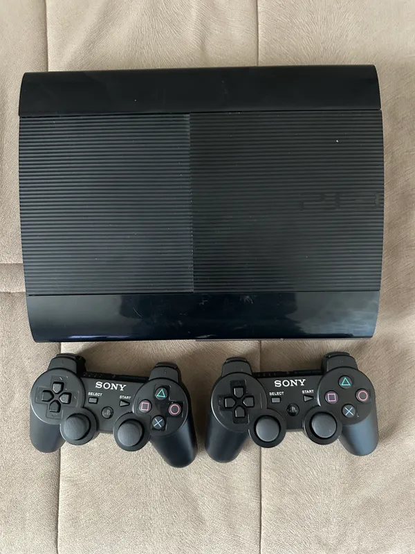 PlayStation 3 SuperSlim 260 ГБ + 2 пульта 1 PlayStation 3 SuperSlim 260 ГБ + 2 пульта 1