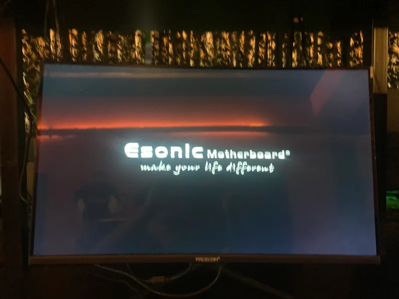 Kompyuter manitorlar sotiladi 15 ta 165hz
