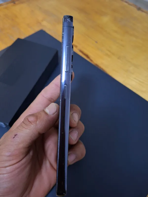 Samsung Galaxy S23 (Вьетнам) 6