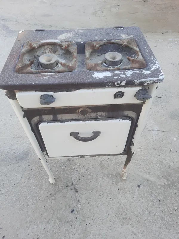 Gaz plita sotiladi Gaz plita sotiladi