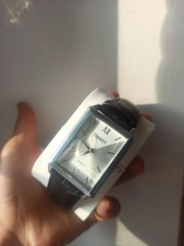 TISSOT soati narxi:600 ming soʻm ishlaydi