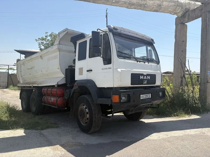 Man cla 26.280 motor vichay 2