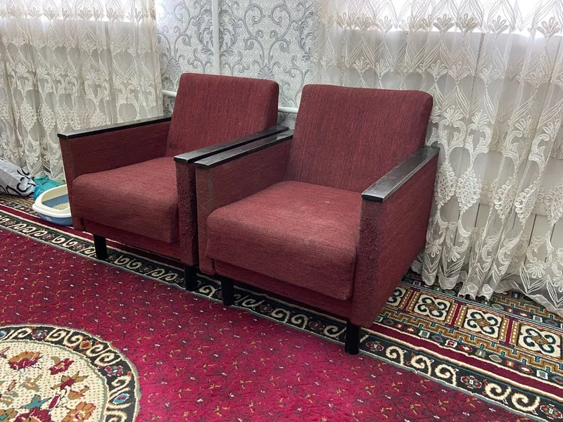 Divan kreslo sotiladi 4 Divan kreslo sotiladi 4