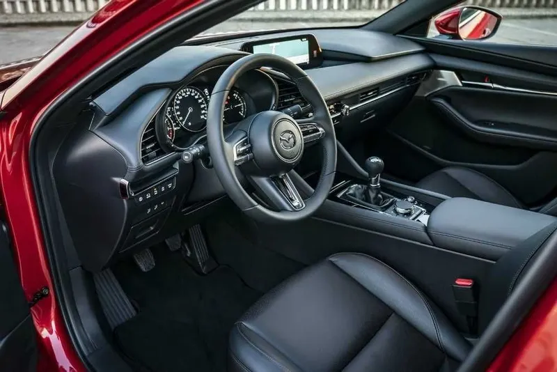 Mazda 3 Naqd va halol nasiya savdo — фото 2
