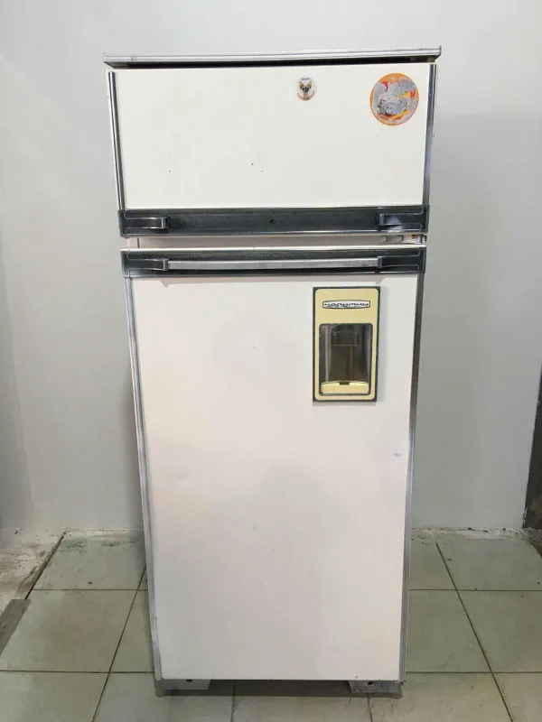 Продам ока холодильник морозильник 2 в 1 чирчик