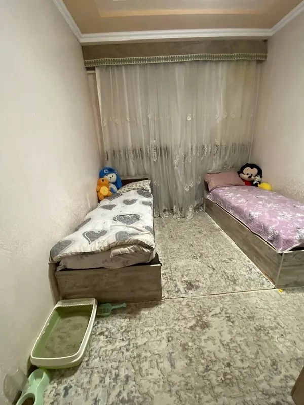 УЙ СОТИЛАДИ Қулай жойда жойлашган, яшаш учун тайёр уй сотилади. 3