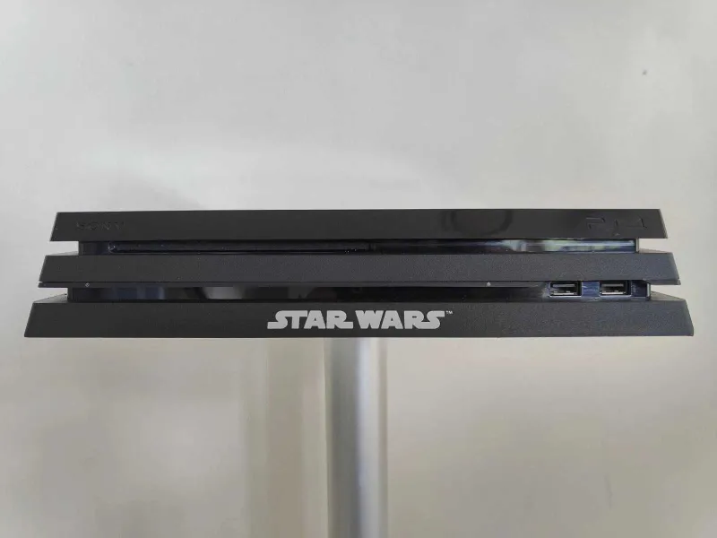 Sony PlayStation 4 Pro 1TB Limited Edition Star Wars Battlefront II — фото 2
