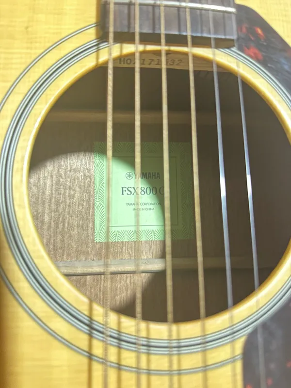 Gitara Yamaha FSX 800 orginal holati yangidey. 3 Gitara Yamaha FSX 800 orginal holati yangidey. 3