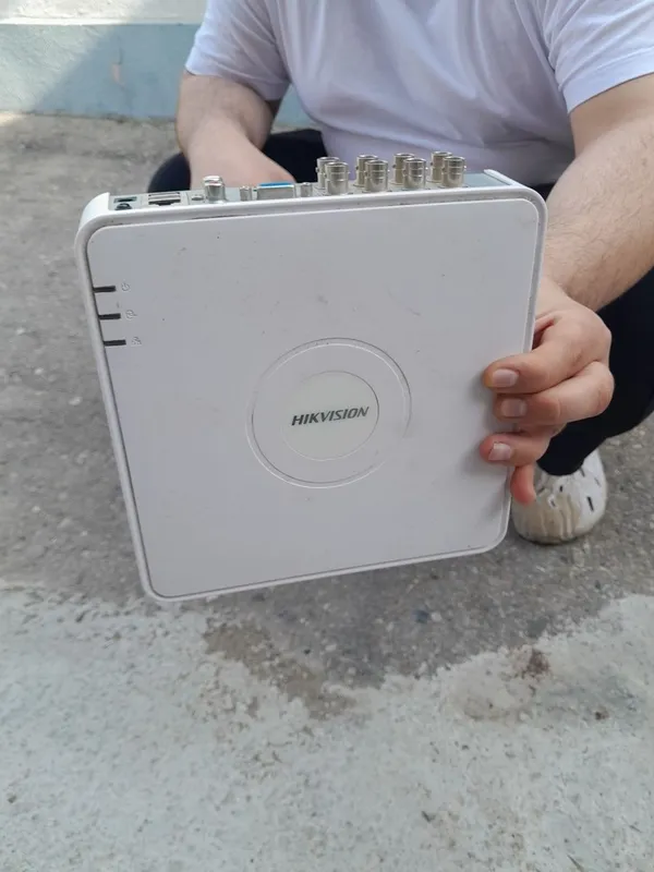 Kamera nablyudenya (kuzatuv kamerasi) model-HIKVISION 1 terra bayt 1