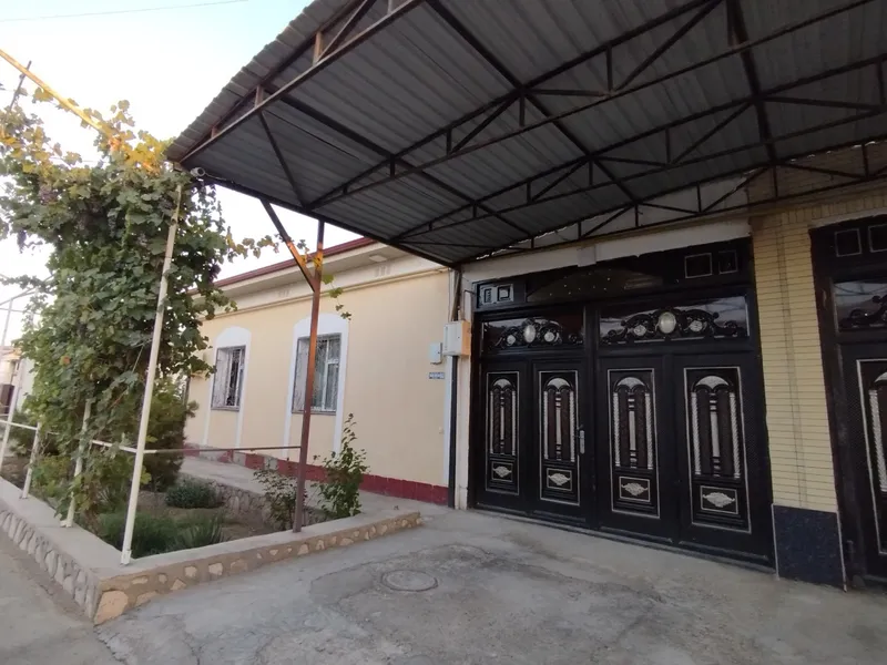 Kogon shaharda 2-sotiqli 4-xonali kotej sotiladi 1 Kogon shaharda 2-sotiqli 4-xonali kotej sotiladi 1