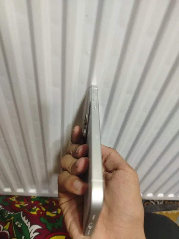 iphone 11 17 pro qilingan, ishlashlari yaxshi 3
